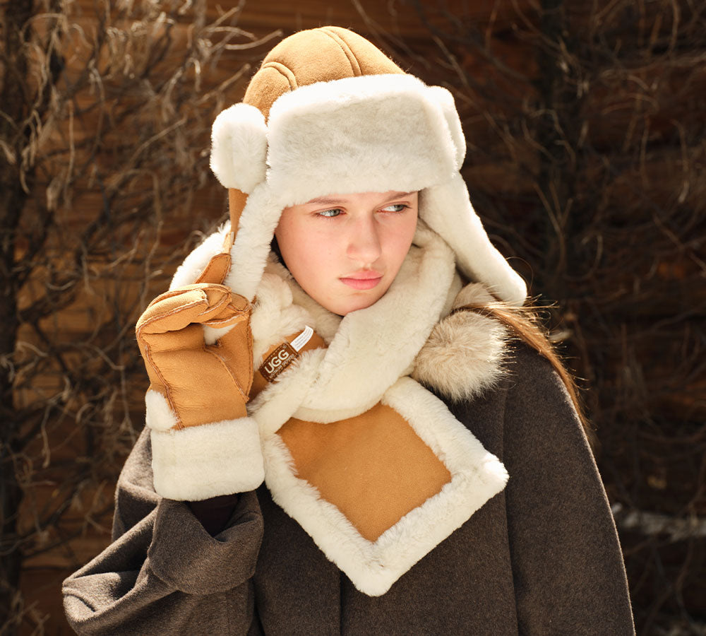AUSTRALIAN SHEPHERD® Fluffy Sheepskin Wool Adjustable Bucket Theo